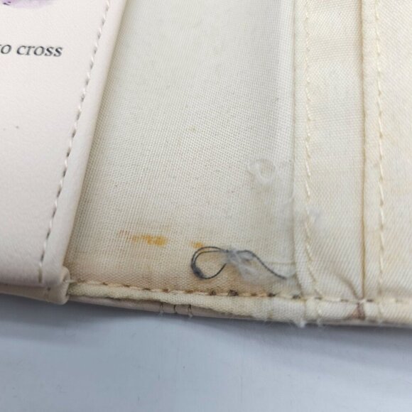 Disney Loungefly Winnie The Pooh Cream Zip Around Wallet With Wrist Strap - Picture 4 of 8